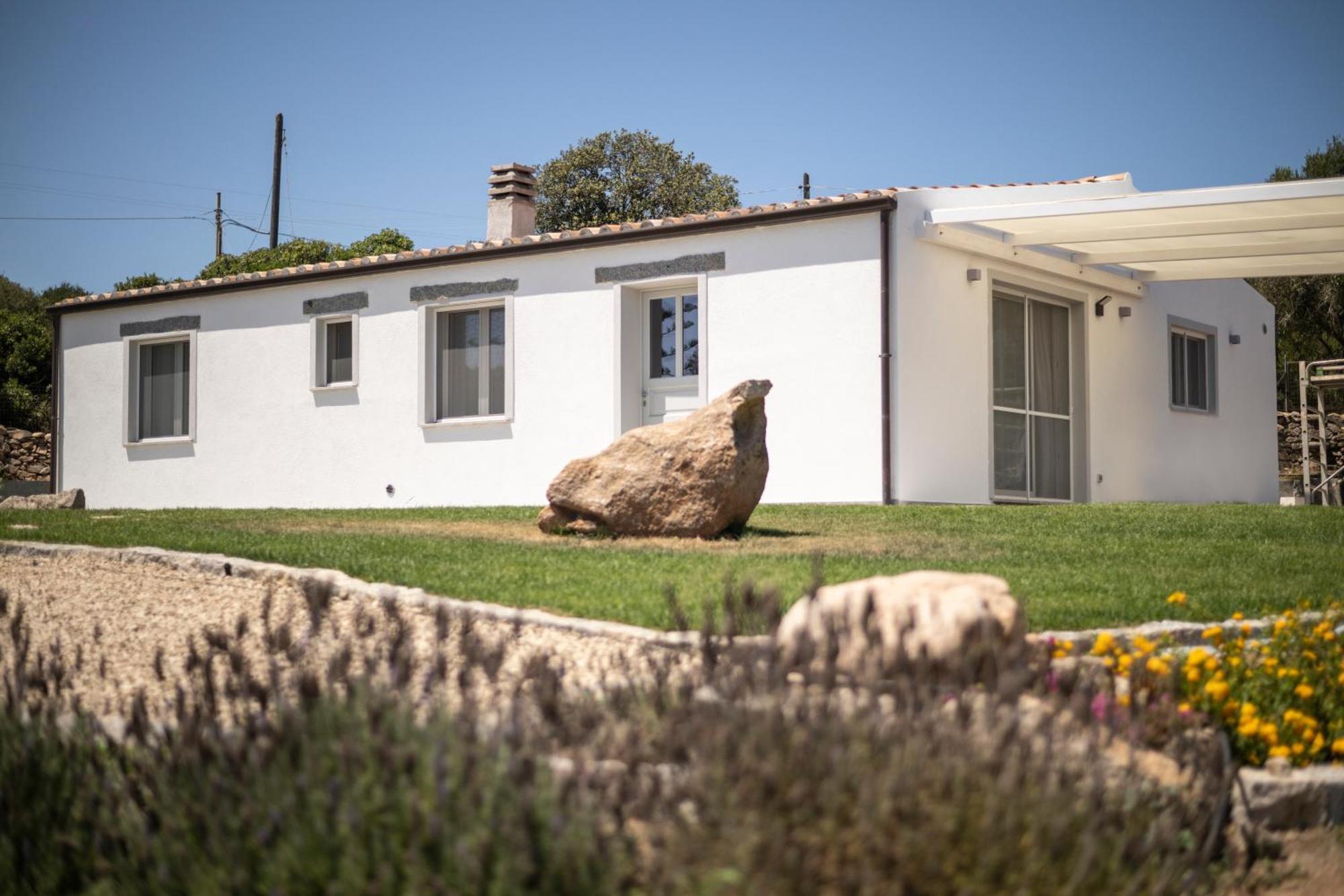 Casa Di Minnanni B&B Santa Teresa Gallura Eksteriør billede